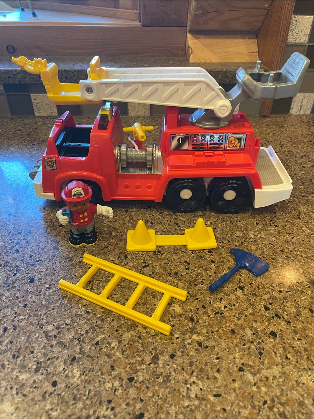 Fisher-Price Poseable Little People Michael &His Rescue Rig